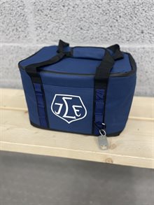 Kylväska med flasköppnare